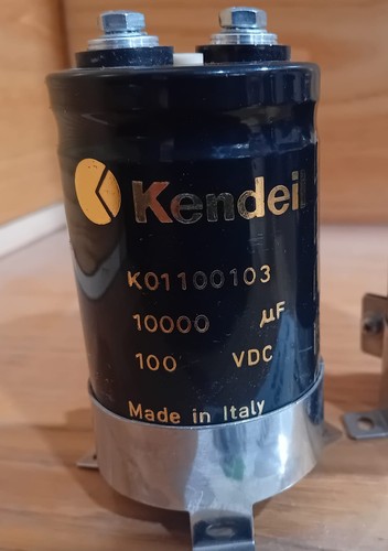 Condensatore elettrolitico - condensatore,